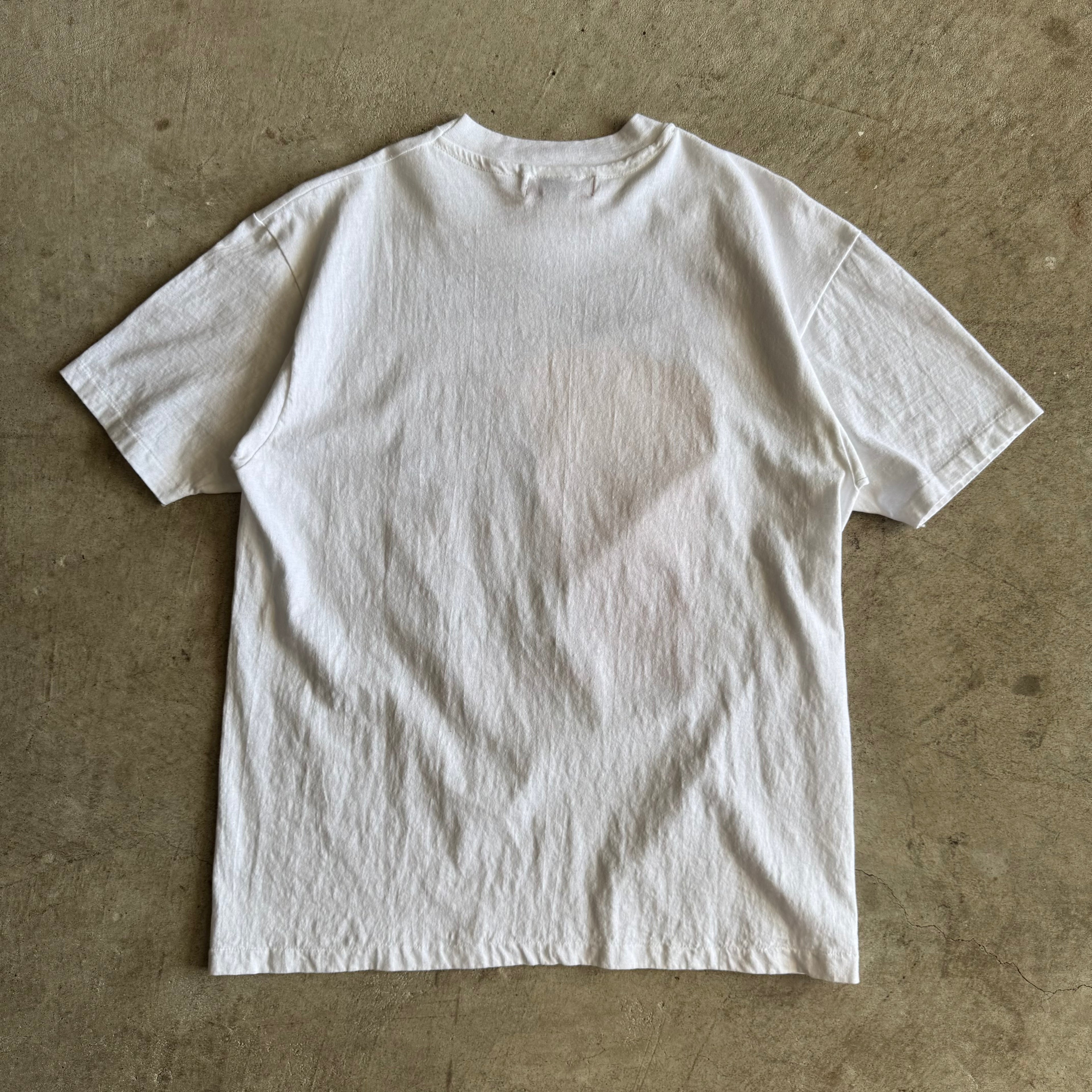 80s Porsche Limited 6 Hours of Fuji 1982 White Victory Poster T Shirt (L)