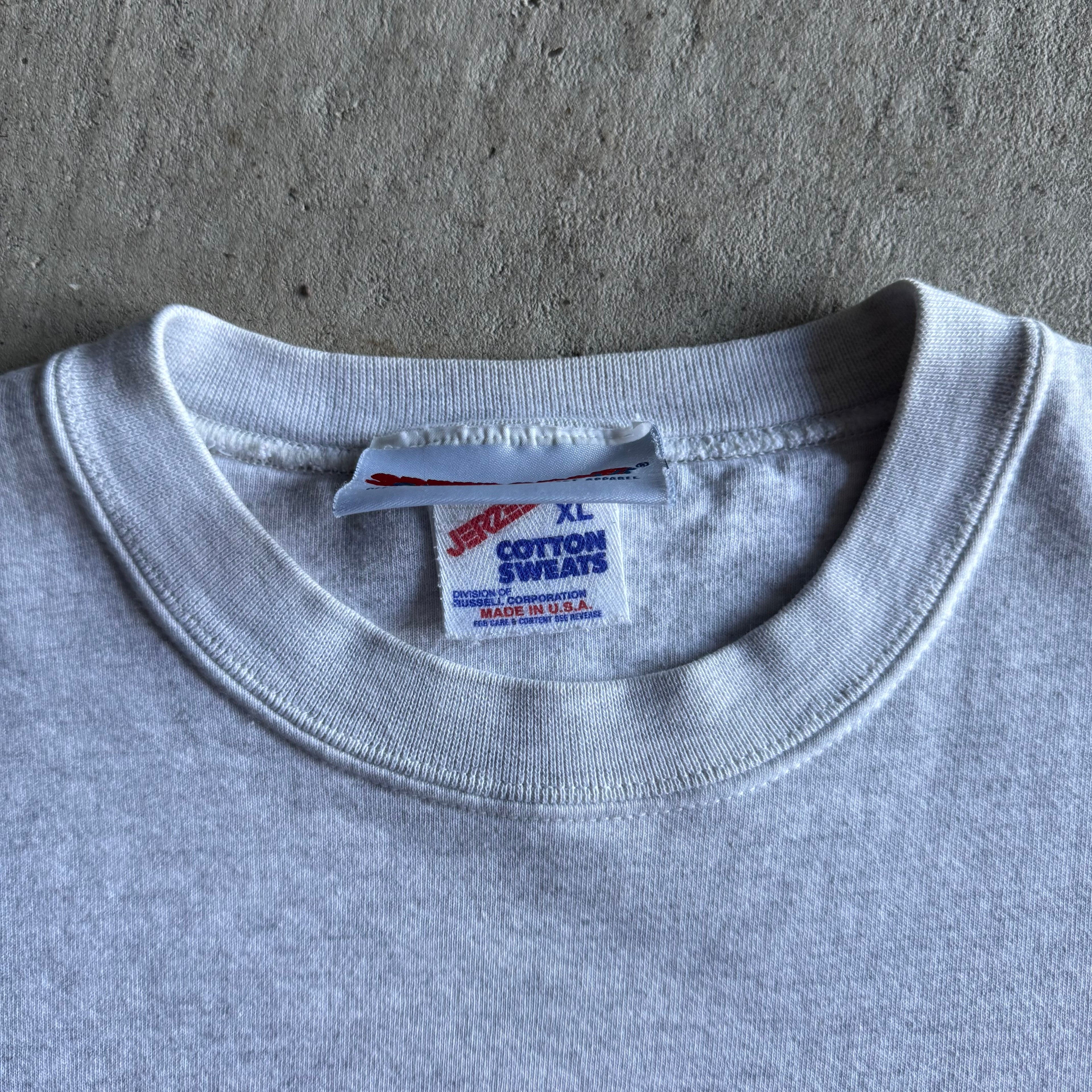 Vintage Benetton Formula 1 F1 Racing Team Grey Crewneck Sweater Size XL