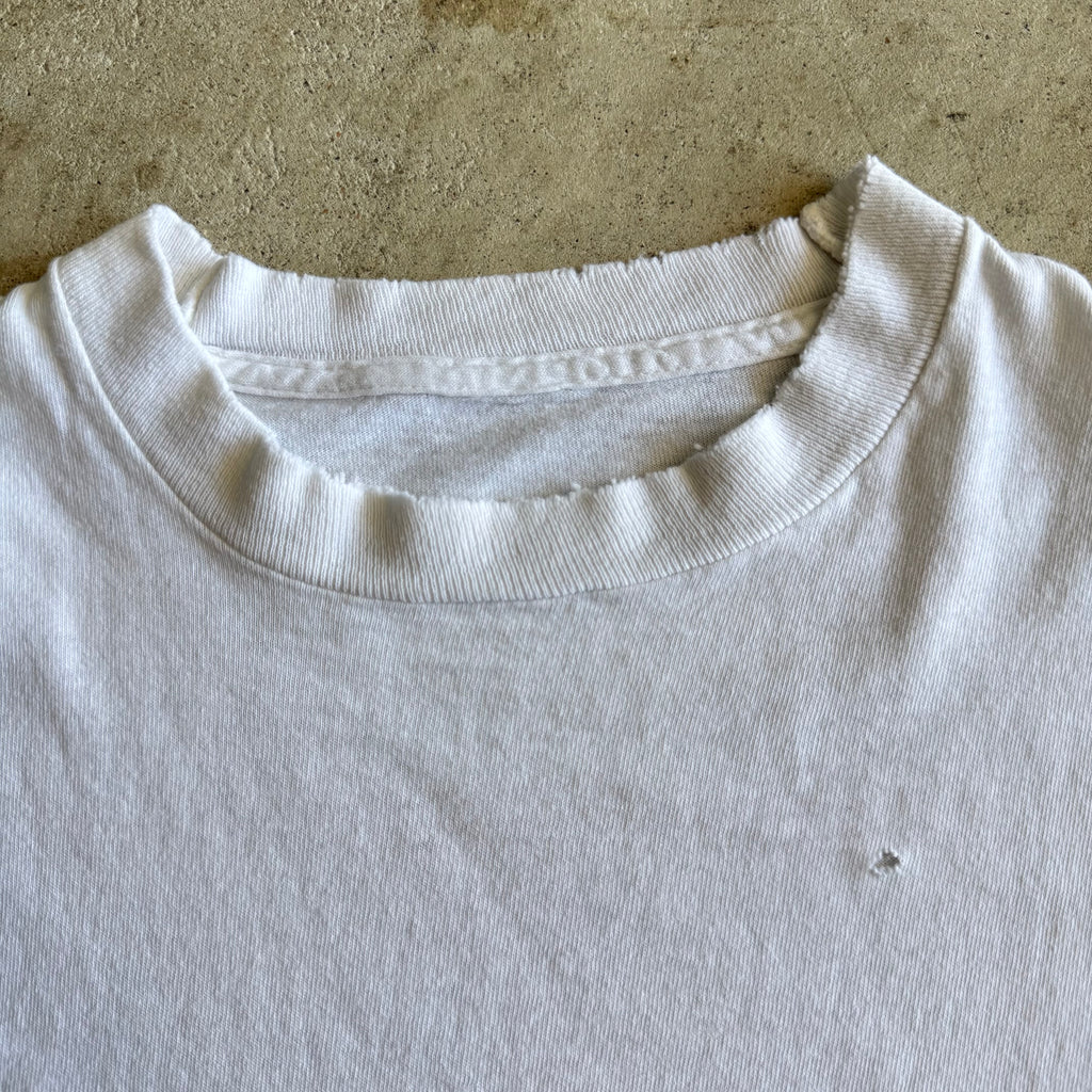 1991 Porsche 944 IMSA Firehawk Champion Distressed White T Shirt (L)