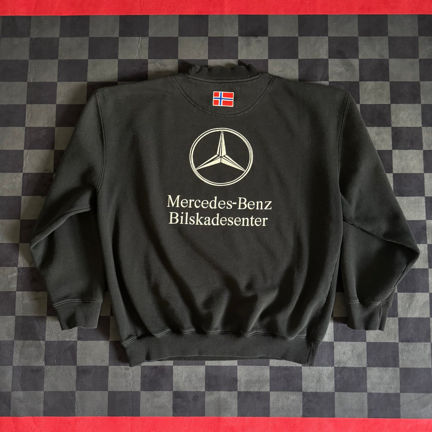 2000s Mercedes-Benz SLR McLaren Bilskadesenter Pullover Sweater Size Large