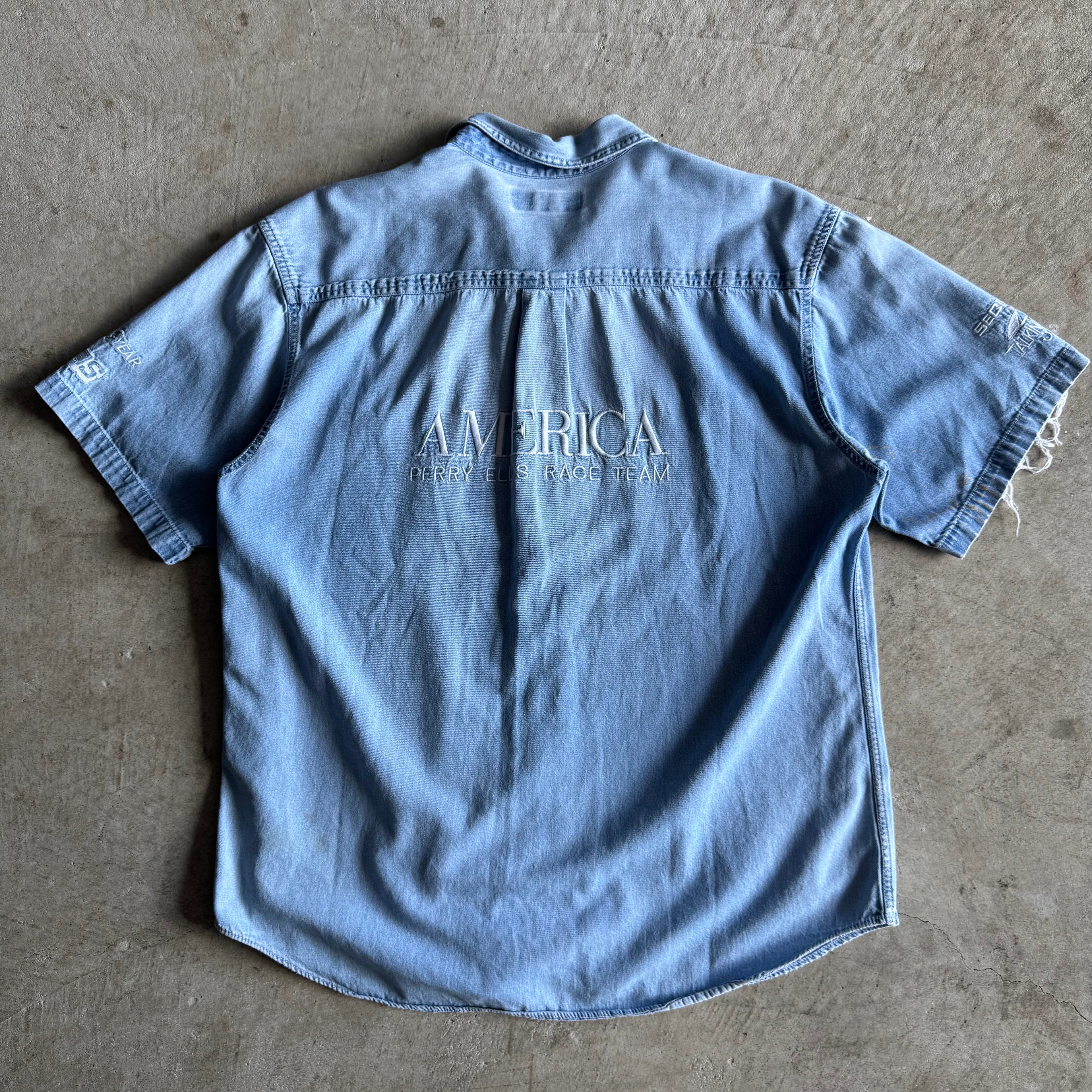 90s Ferrari Racing Perry Ellis America Denim Button Up Shirt (XL)