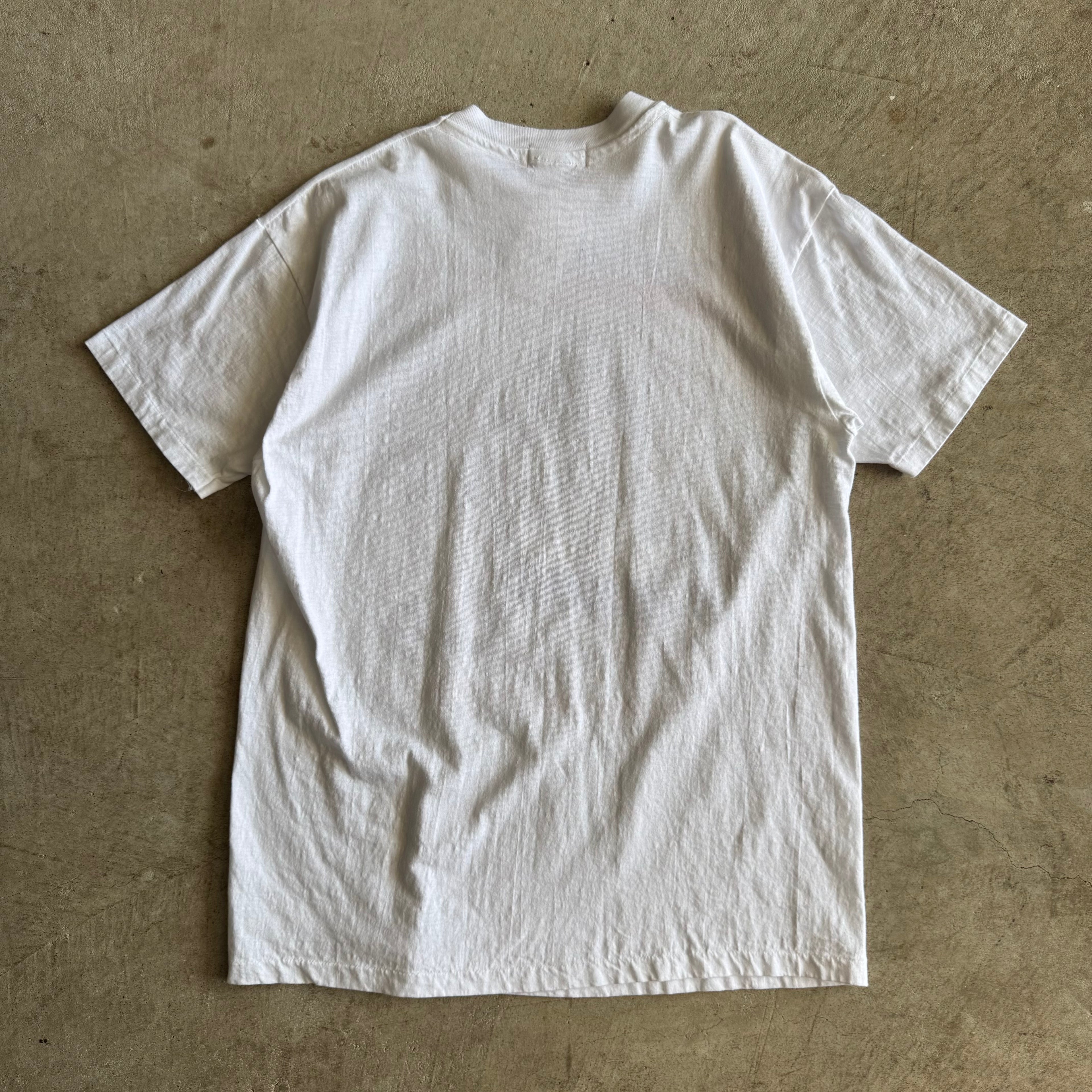 80s Porsche Limited 1000KM Nurburgring White Victory Poster T Shirt (XL)