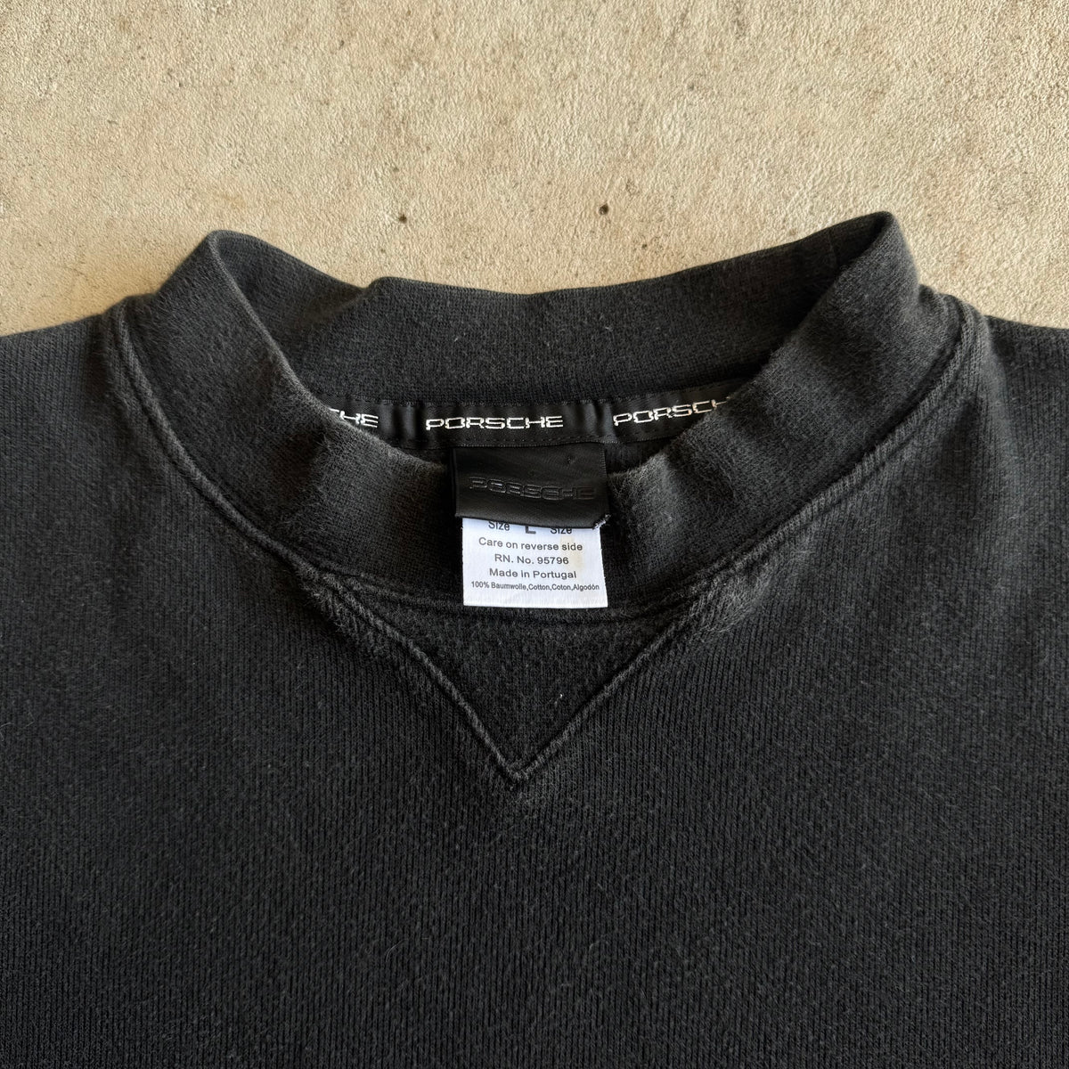 90s Porsche Selection Embroidered White Spellout Crewneck Sweater (L)