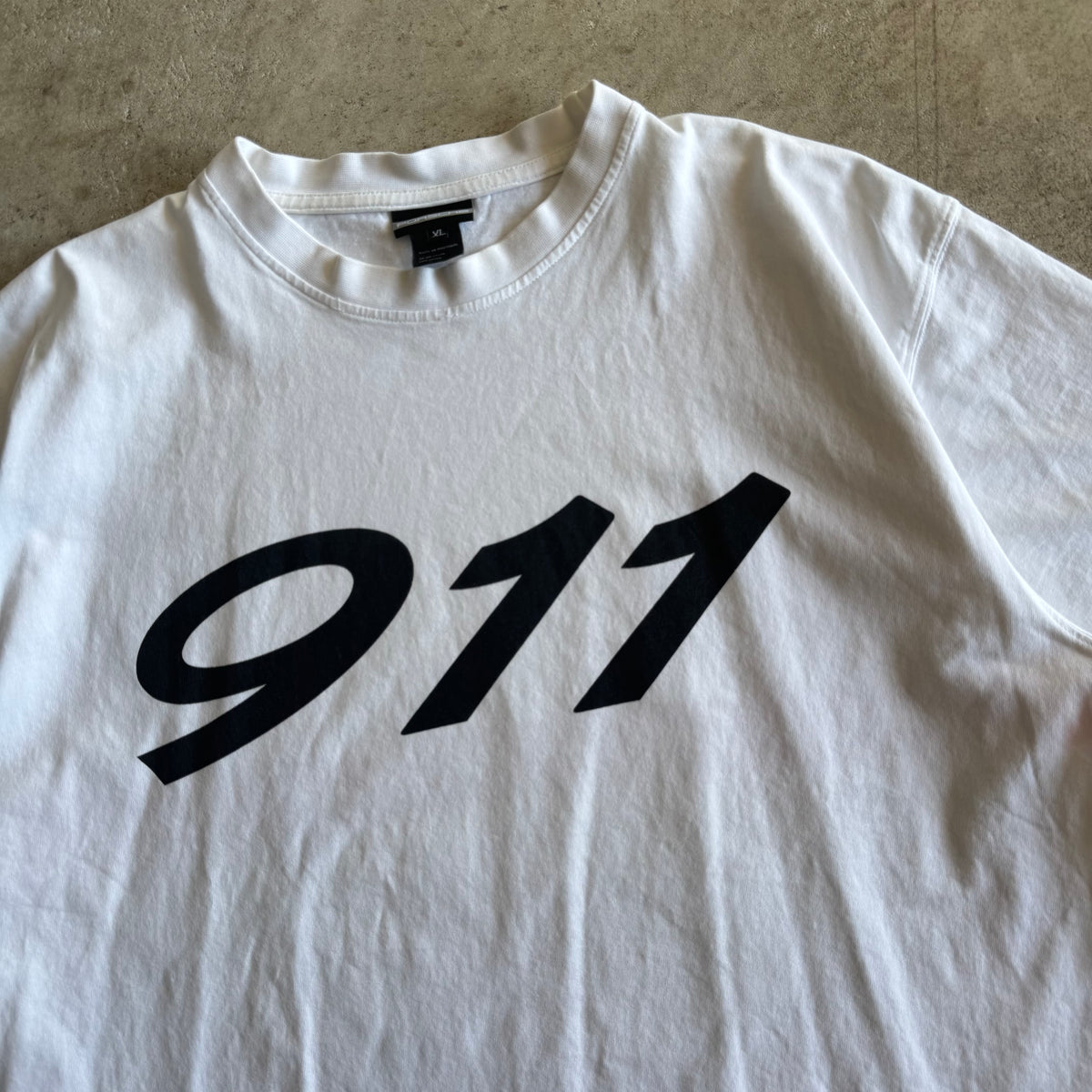 2000s Porsche Selection 911 Carrera AOP White T Shirt (XL)